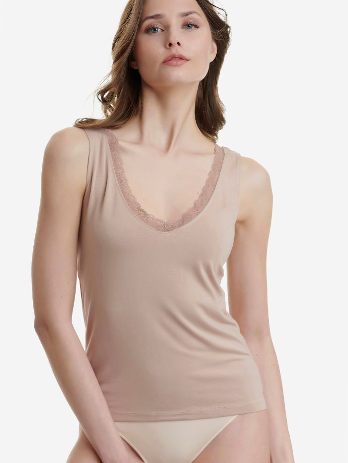WALK WOMEN'S V-NECK