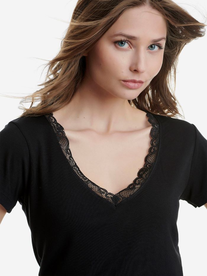 Walk V-Neck