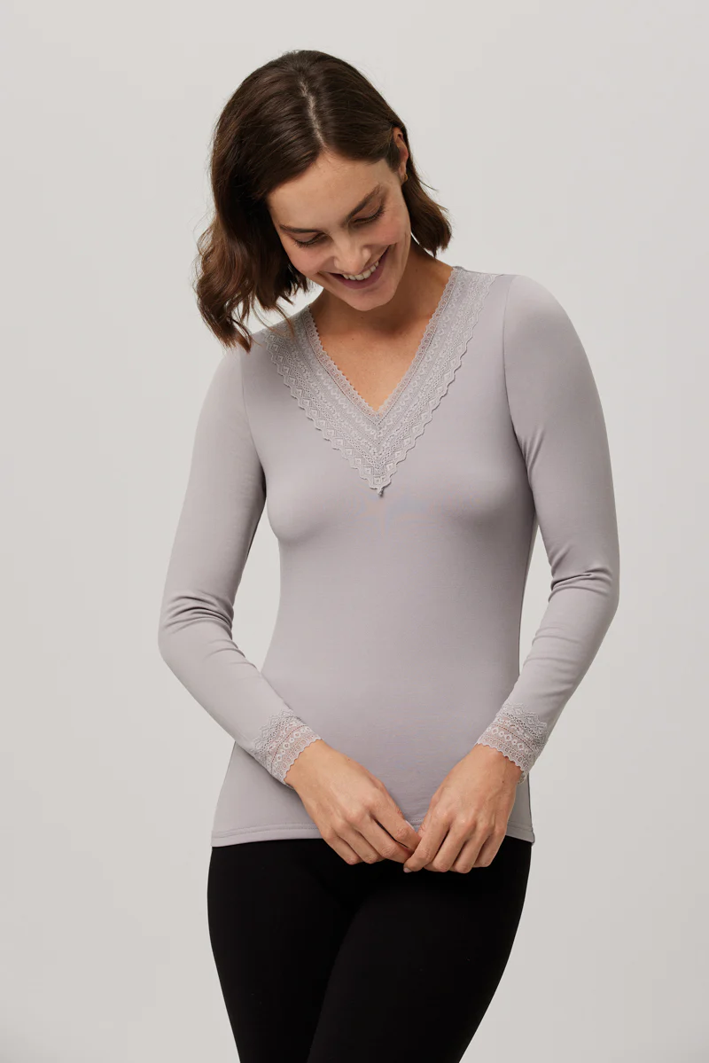 70012-7-camiseta-termica-pico-ysabel-mora-gris_56d25ce9-c0ac-459c-b83b-b44309029ac8_800x1199