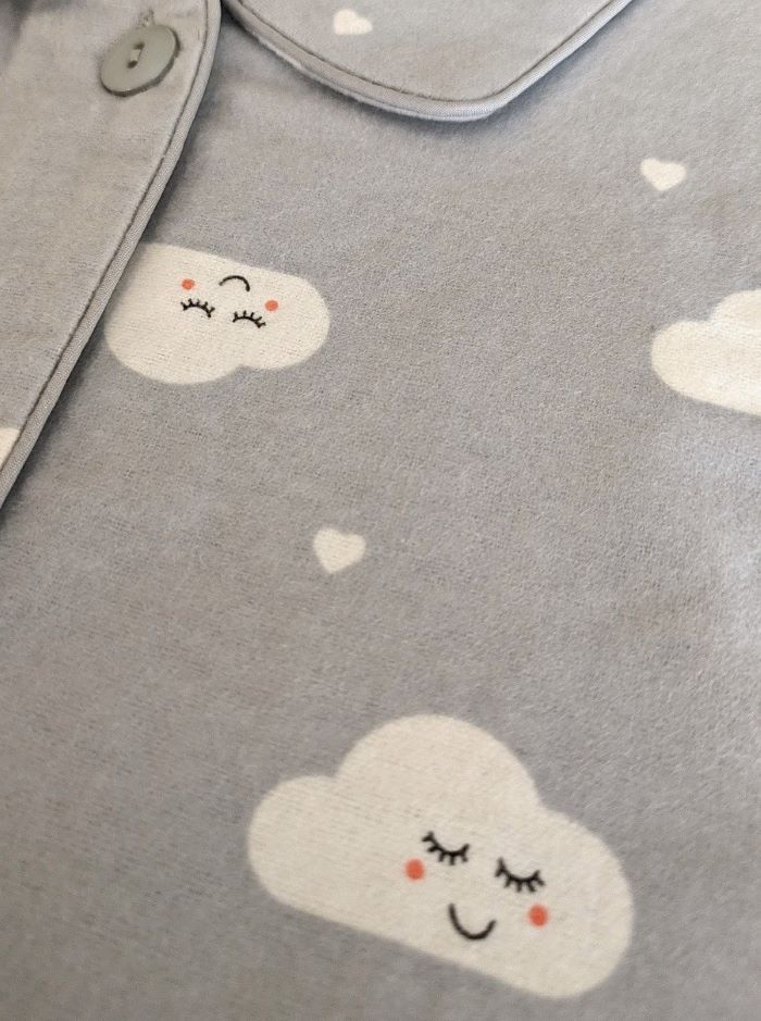 Pyjama-lange-mouwen-dames-wolkjes-knopen-flanel-Cocodream-641512-detail